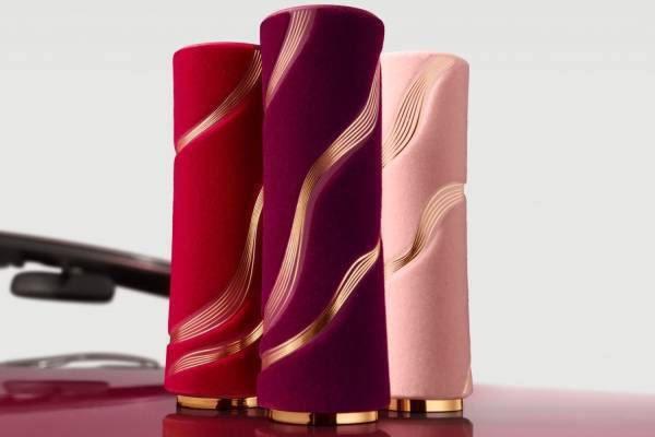 ランコム25年バレンタイン限定リップ「ラプソリュ ルージュ ドラママット​」ベルベット煌めくパケで