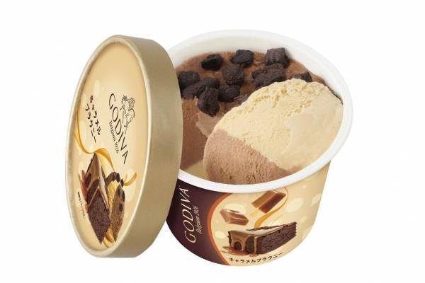 ゴディバ新作カップアイス「キャラメルブラウニー」香ばしいキャラメルアイス×しっとりビスケット