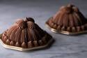 東京會舘のバレンタイン限定「マロンシャンテリーショコラ」“ほろ苦チョコクリーム×栗”のとろける味わい
