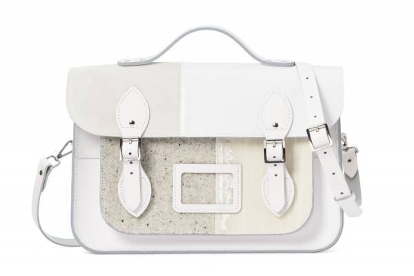 英ケンブリッジ サッチェルのドーバー銀座限定モノトーンバッグ、レザーやウールなどをパッチワーク