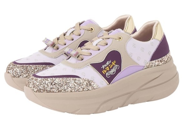 プラス ダイアナ×ブルボン、本物そっくり「ルマンド」アクセ付き厚底シューズ＆コートスニーカー