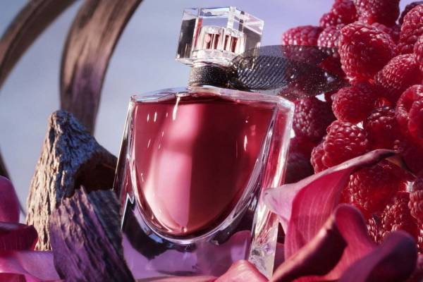 ランコム25年春フレグランス「ラヴィエベル レクストレ」“果実×花々”弾けるフローラルノート