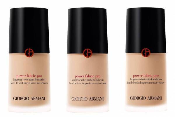 アルマーニ ビューティ25年春コスメ「パワー ファブリック」保湿成分配合“美容液”ファンデへ進化