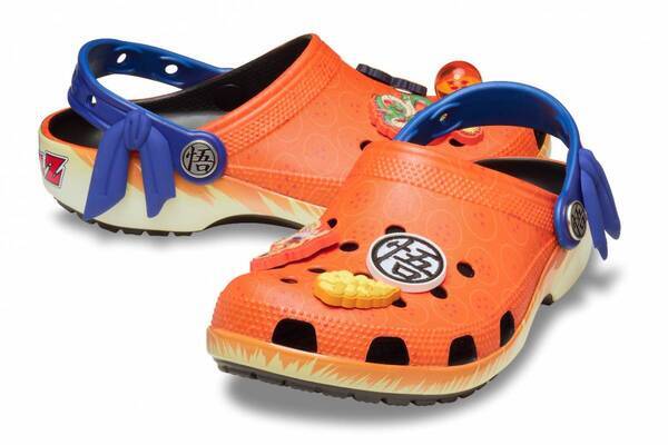 「ドラゴンボールZ」×クロックス、悟空の道着やベジータの戦闘服着想のクロッグサンダル