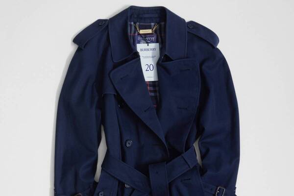バーバリー、修復した”1999年以前”のトレンチコートが伊勢丹新宿に、シリアルナンバー入り限定仕様