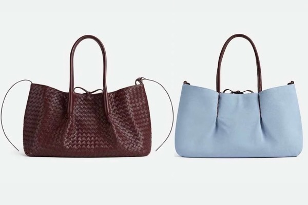 ボッテガ・ヴェネタ“編み込みレザー”トートバッグ「ピナコテーカ」ボルドー＆ライトブルーで