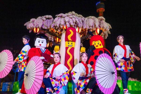 名古屋・レゴランド25年春イベント「さくらナイト」“レゴ製”桜のライトアップ×桜吹雪の特別ショー