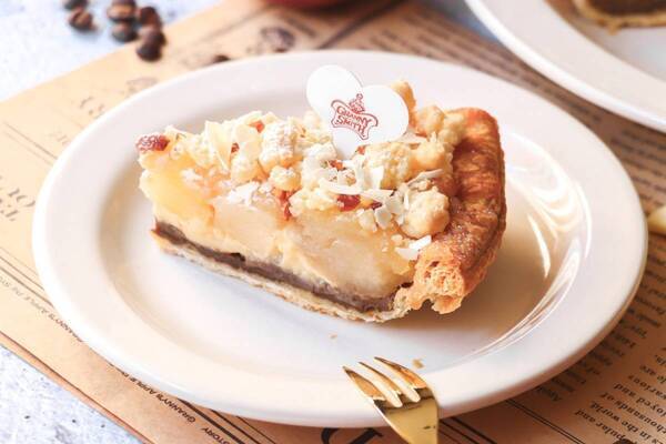 グラニースミスのホワイトデー限定「ホワイトモカ アップルパイ」コーヒー＆ホワイトチョコのWクリーム