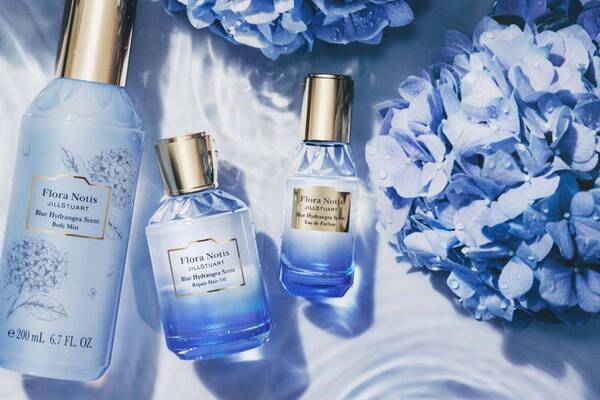 フローラノーティス ジルスチュアート25年夏コスメ「青い紫陽花」イメージのフレグランス＆ヘアケア
