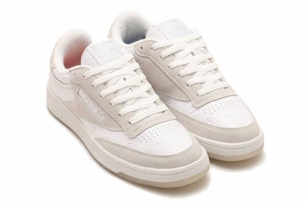 リーボック×アトモス×リフトの「クラブ C」スニーカー、レザー＆スエードの異素材アッパーで