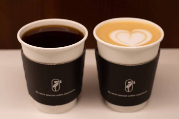 コーヒーショップ「フィロコフィア」グリーンテラス表参道に、バリスタ世界一のコーヒーを“洞窟風”店内で