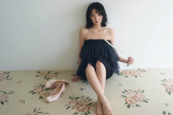 スナイデル×チャコット、“バレエチュチュ”風ティアードトップス＆リボンデザインのドッキングワンピ