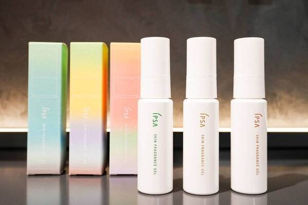 イプサからスキンケア発想のフレグランスジェル誕生、“朝露の庭”などジェルテクスチャーの柔らかな香り