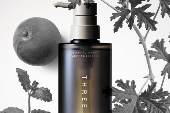 THREE“フレグランス生まれ”のヘアケア25年夏誕生、ハーバルシトラス香る濃密泡シャンプーなど
