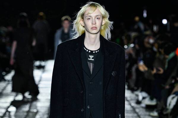 ヒュンメルオー 2025-26年秋冬コレクション - 色褪せない記憶