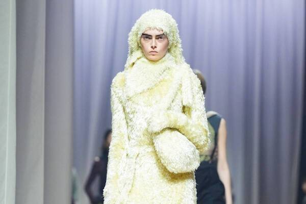 タン 2025-26年秋冬コレクション - インドへの旅