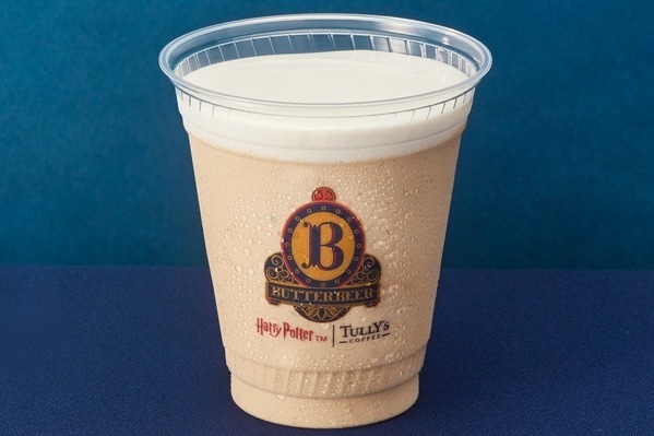 タリーズコーヒー「ハリー・ポッター」バタービール風味のキャラメルシェイク、とろっとホイップ入り