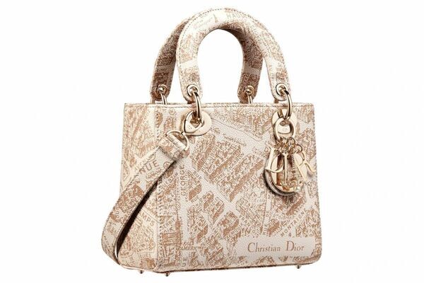 ディオール“パリの街”描くベージュの人気バッグ「レディ ディオール  