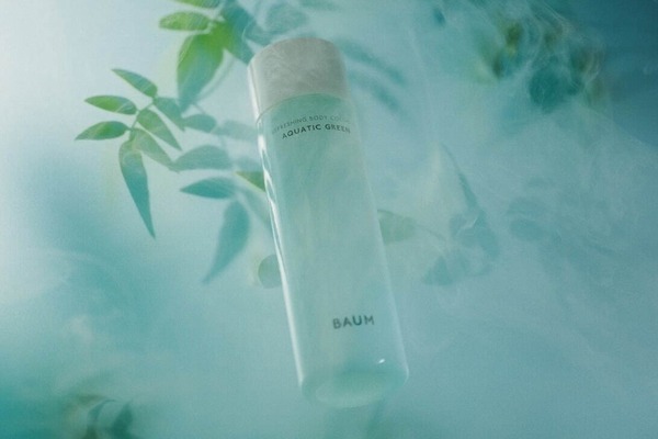 バウム“初夏の森の香り”まとう25年夏ボディフレグランス、ひんやりテクスチャーでさらさら肌へ