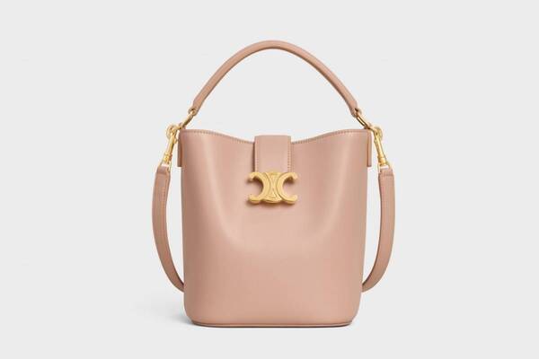 セリーヌ“ピーチ”カラーの限定バッグやシャーベットカラーのアクセサリー、渋谷パルコの新店で