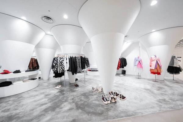 コム デ ギャルソンの複合ストアが渋谷パルコに、ウィメンズ＆メンズブランド集結