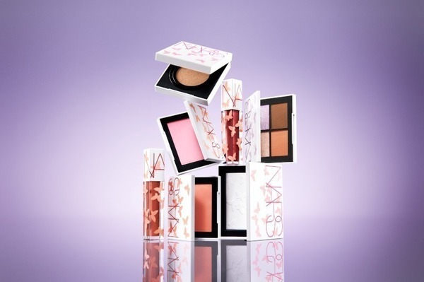 NARS「蝶が舞う」限定パケの25年夏コスメ、ラベンダー＆ピンクの4色アイパレやリップオイル