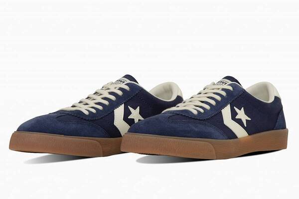 コンバース スケートボーディングのスニーカー「ロードクラシック」直営店限定アイスグレー＆ネイビーなど