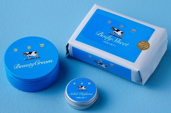 牛乳石鹸「赤箱」勢ぞろいのイベントが下北沢で、ジャスミン香る“青箱”の練り香水やクリームも