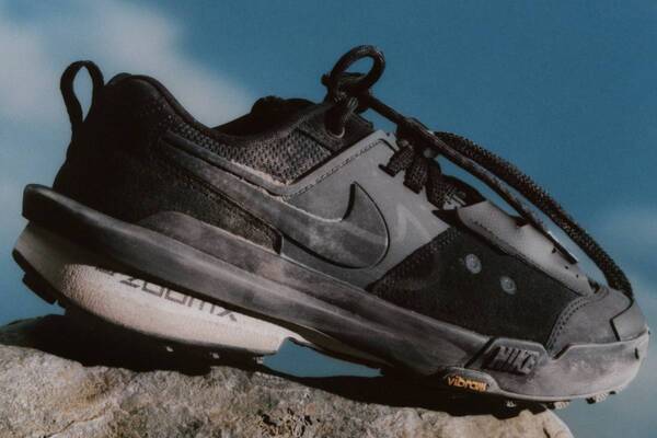 ナイキ × sacaiのスニーカー「ゼガマドーム」重なるスウッシュ＆コラボロゴ入りオールホワイトなど