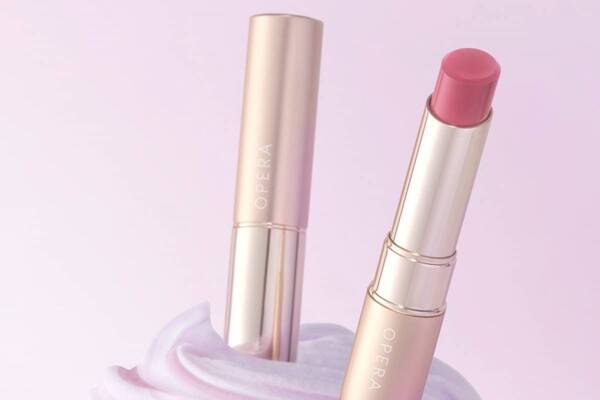 オペラ25年夏コスメ、人気「透けマットリップ」にふんわり色づく“儚げラベンダーピンク”