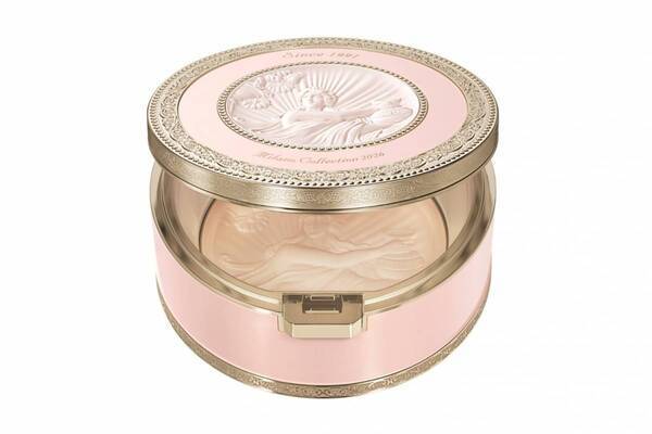 ミラノコレクション“1年に1度”「女神」のフェースパウダー、宝箱のような初代コンパクトを復刻