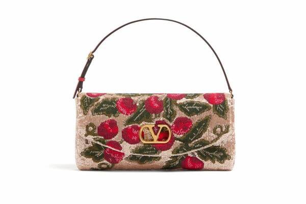 ヴァレンティノ ガラヴァーニ25年秋、“チェリー柄”煌めくビーズショルダー＆艶レザーの上品バッグ