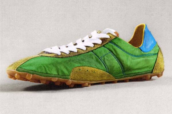 メゾン マルジェラ“陸上競技”着想のスニーカー「スプリンターズ」エイジング加工のミックスアッパーで