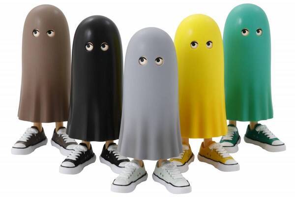 メゾン ミハラヤスヒロの“スニーカー履いた”「ビリー君」ピース アンド アフターコラボフィギュア