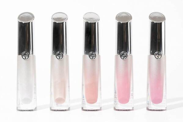 アルマーニ ビューティ“まるで氷”ひんやり冷感グロスが25年秋誕生、アイシーパール煌めく全5色