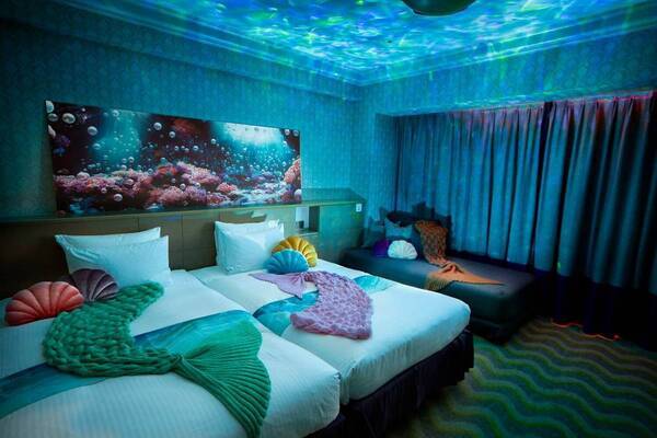 ホテルオークラ東京ベイ「マーメイドルーム」神秘的な客室で“海中宿泊”を体験できる新コンセプトルーム