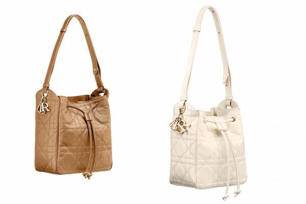 ディオールの新作バッグ「D-モーション」チャーム揺れる格子柄レザーのスクエア型ショルダー