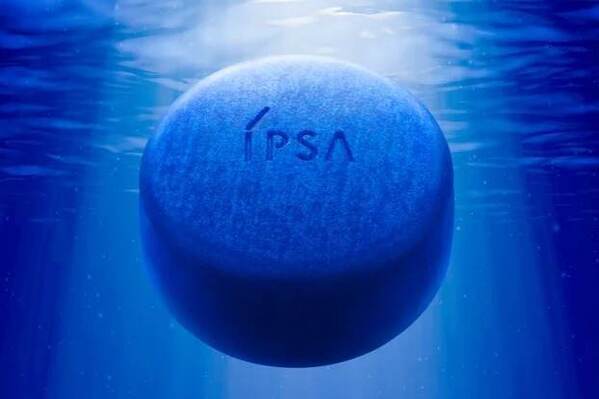 イプサから海の恵みたっぷり「青の洗顔石けん」25年夏誕生、“毛穴悩み特化”でつるん肌へ