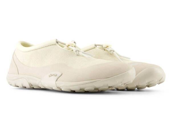 東京デザインスタジオ ニューバランスのミニマルな新シューズ「MT10Tv1」トグル付きレースで着脱