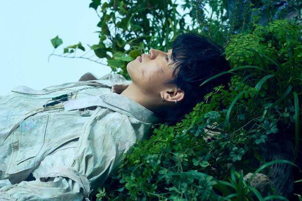 Tani Yuukiの野外フリーライブが横浜赤レンガ倉庫で開催、デビュー5周年を記念して