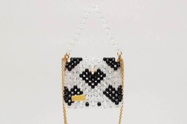 ビーズブランド「トオス」ハート模様＆小さな花咲く3WAYチェーンバッグ、エストネーション六本木店で