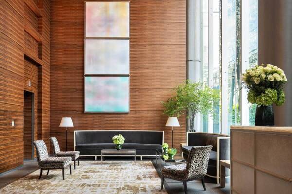 フォーシーズンズホテル丸の内 東京が大規模リニューアル、全客室とロビーエリアを改装