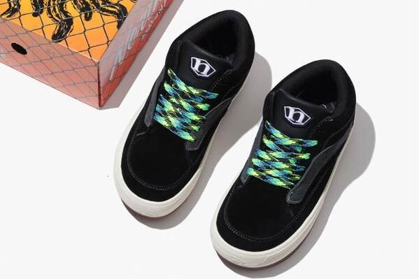 ノースウェーブ"スノーボードブーツ風"厚底スニーカー、ミタスニーカーズ＆ウィズリミテッドとコラボ