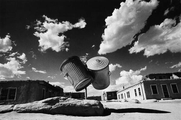 奈良原一高の写真展「消滅した時間」東京・六本木で、アメリカを鮮烈なコントラストで捉えた写真を公開