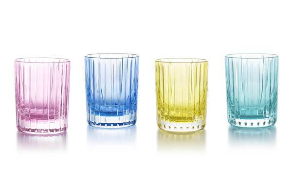 バカラ“パステルカラー”の夏タンブラー、ピンクやライトブルー透き通るクリスタルグラス