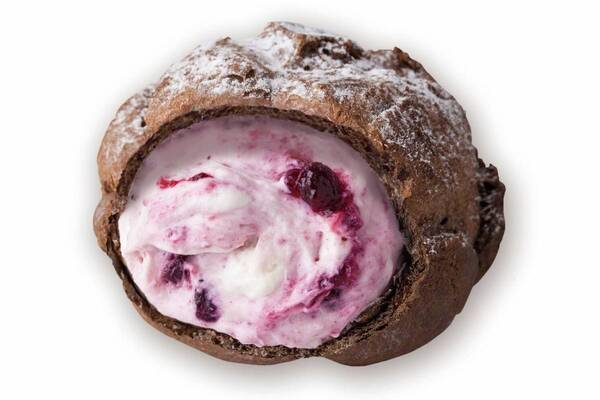 ビアードパパ「ブルーベリーチーズケーキ」が復刻、甘酸っぱい果肉×クリームチーズの爽やかなハーモニー