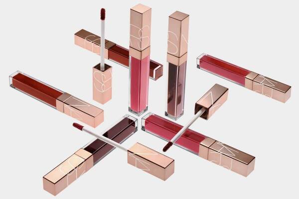 NARS“ミラー級光沢”「アフターグロー」リキッドリップに25年秋新色、王道ピンク＆シックなモカなど