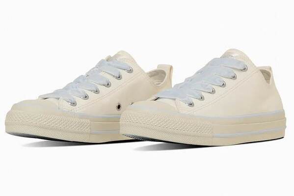 コンバース“バニラ×ブルー”の「オールスター アール」ベルベットシューレースの直営店限定スニーカー