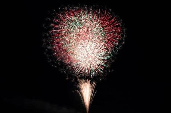 「よこすか開国花火大会2025」神奈川・横須賀で開催、三浦半島最大級となる約1万発を打ち上げ