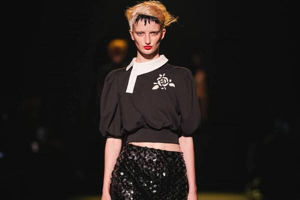 ヴィヴィアーノ 2026年春夏コレクション - 強烈な憧憬、あるいは“ロマンティック”であること